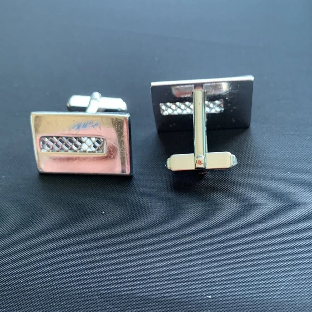 Cuff Links Anson patented pending dated back to 1940  latice work pattern silver